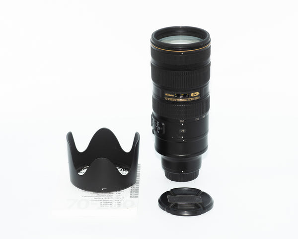 Nikon AF-S NIKKOR 70-200mm f/2.8G ED VR II Lens with Silver/Black Hood and Caps (Second Hand)