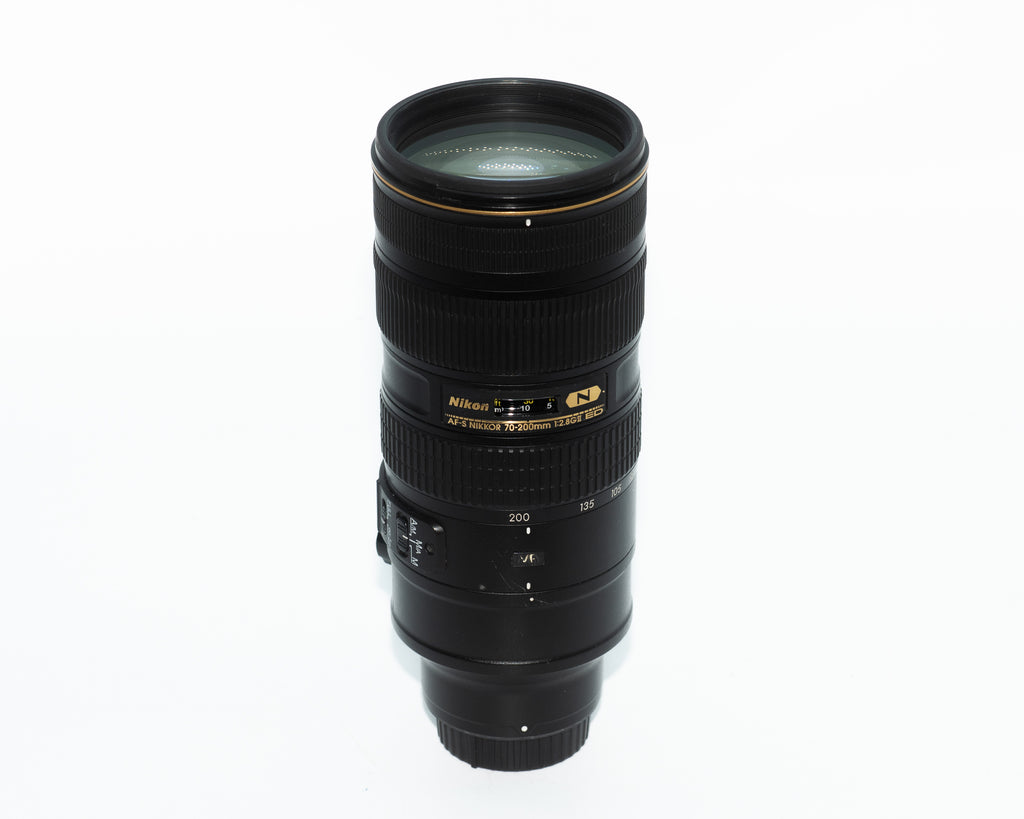 Nikon AF-S NIKKOR 70-200mm f/2.8G ED VR II Lens with Silver/Black Hood and Caps (Second Hand)