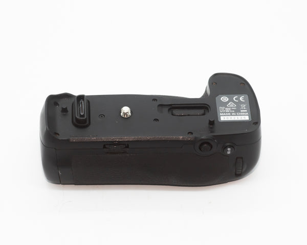 Nikon MB-D18 Vertical Battery Grip for D850 (Second Hand)