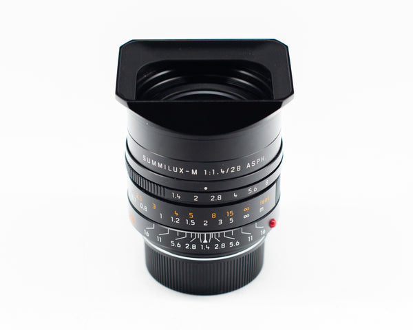 Leica Summilux-M 28mm f/1.4 ASPH Lens Black with Case Filter Caps 4263306 (Second Hand)