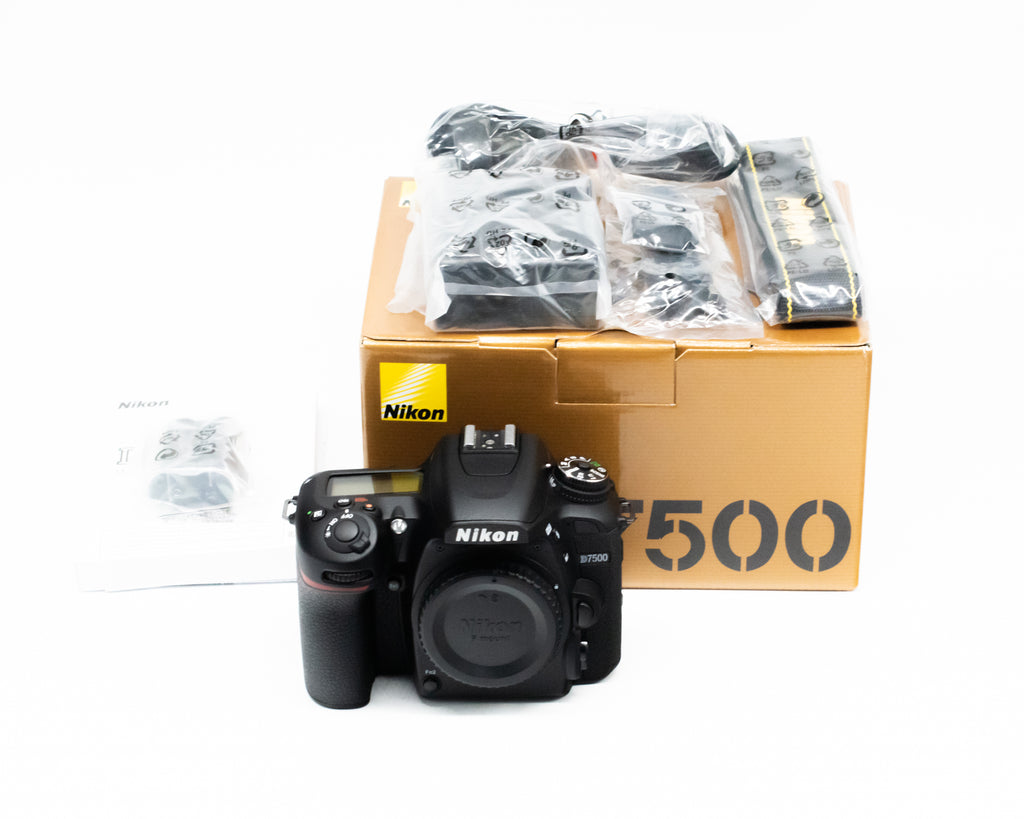 Nikon D7500 Digital SLR Body Like New with Box Strap Charger & Manual 8427630 (Second Hand)