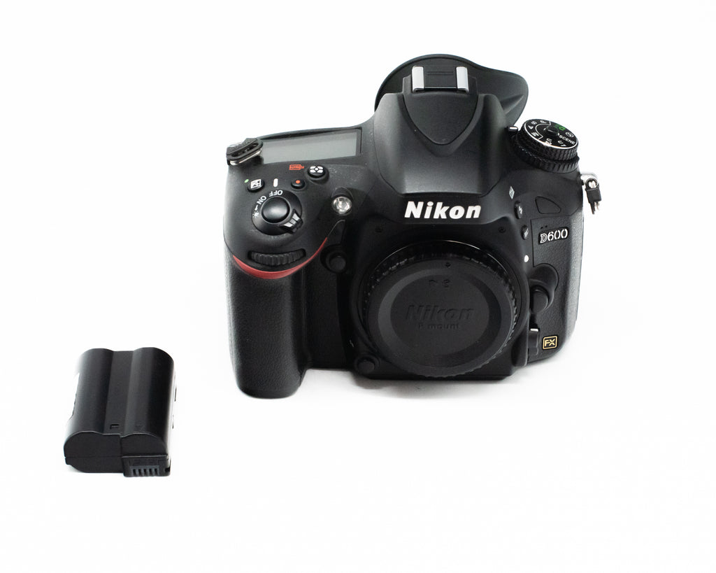 Nikon D600 Digital Digital SLR Body Only with Caps & Battery [SC 18897] 8033493 (Second Hand)