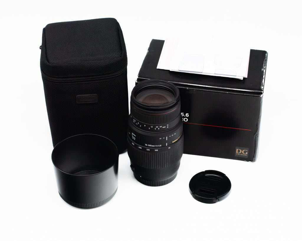 Sigma AF 70-300mm f/4-5.6 APO DG HSM Lens Nikon with Box Bag Hood & Caps (Second Hand)