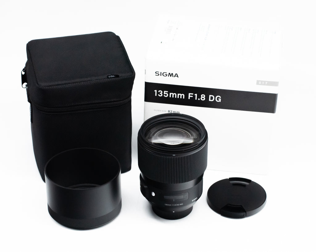 Sigma 135mm f/1.8 DG HSM Art Lens for Nikon with Box Caps Hood & Manual 56543099 (Second Hand)