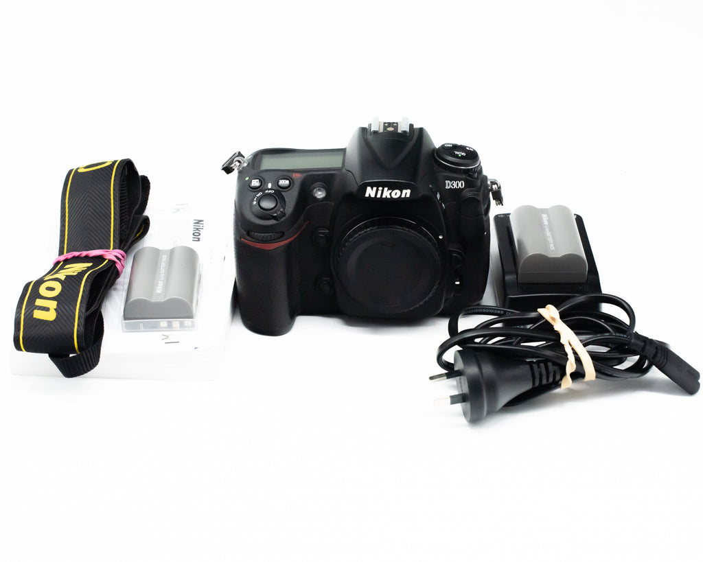 Nikon D300 Digital SLR Camera Body with Battery & Manual 4149099 (Second Hand)