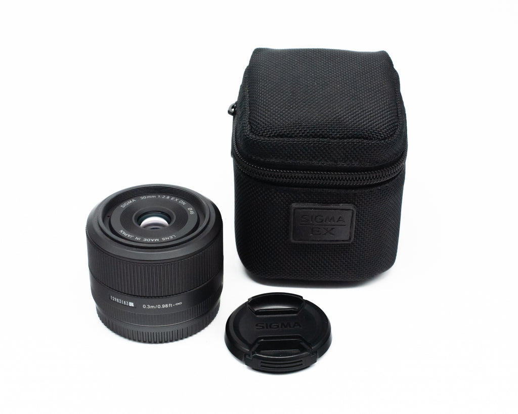 Sigma 30mm f/2.8 DN Lens for Sony E with Case & Caps 527000923 (Second Hand)