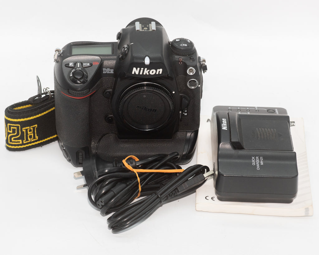 Nikon D2H Digital SLR Body with Charger, Strap & Manual (Second Hand)