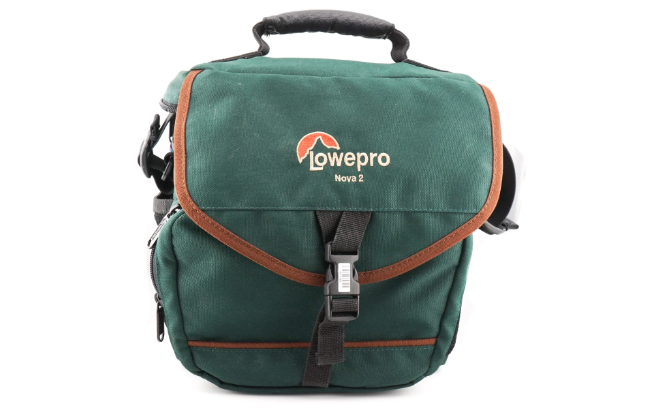 Lowepro Nova 2 Bag Green (Second Hand)